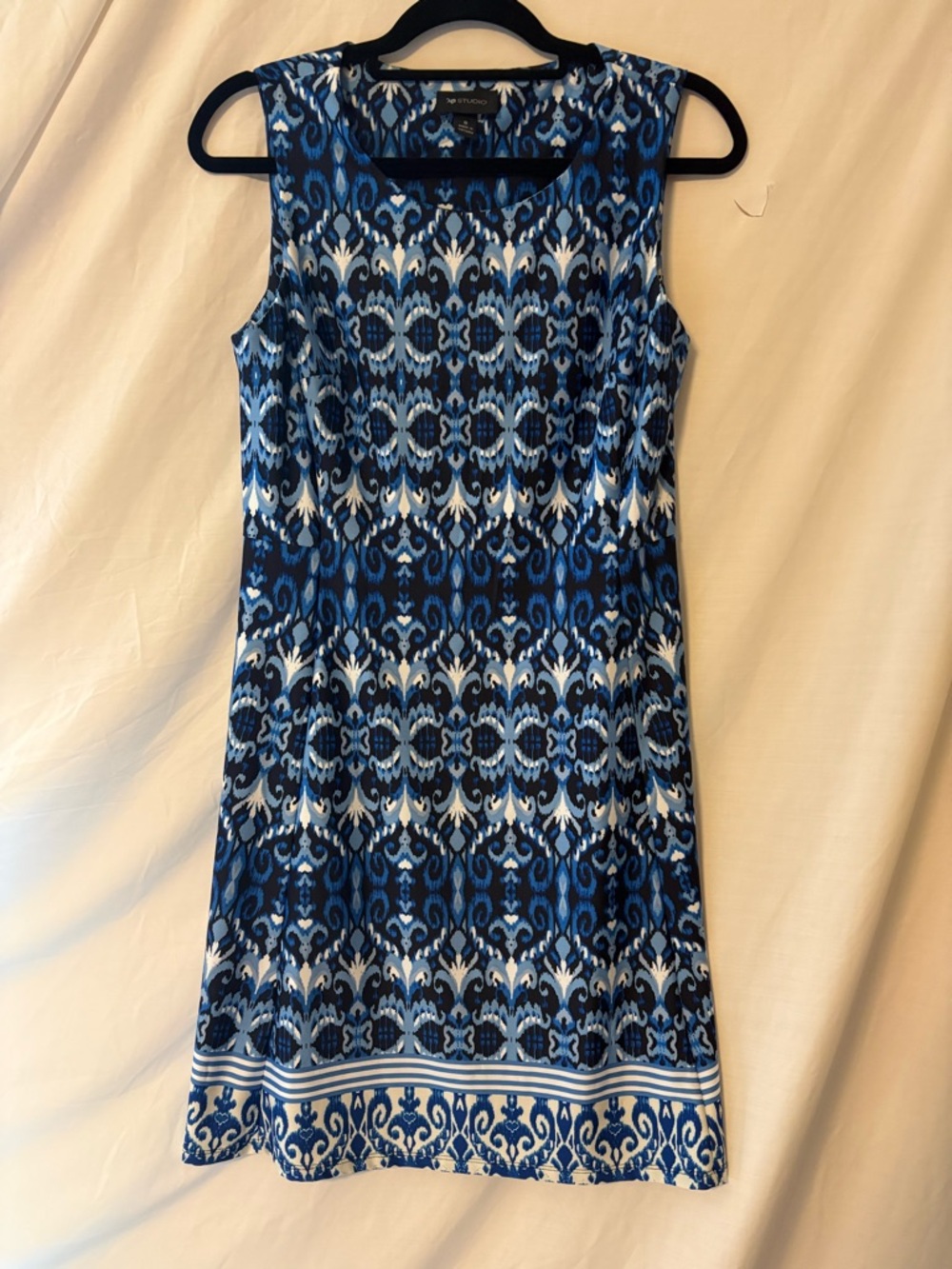 AB Studio Blue and White Sleeveless Midi Shift Dress